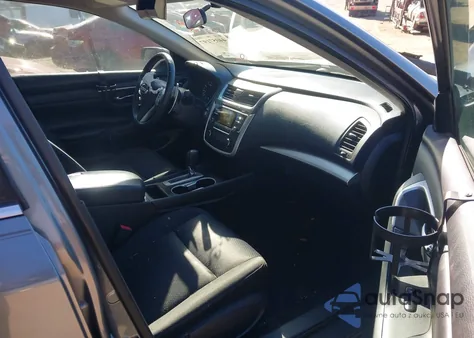 2016 Nissan Altima 2.5 Sr из США, поврежденный, VIN 1N4AL3AP4GC114865